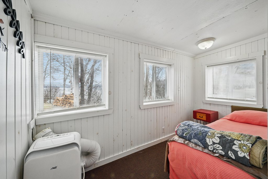 Roxbury, Maine, 04275, United States, 9 Bedrooms Bedrooms, ,5 BathroomsBathrooms,Residential,Forsale,1933988