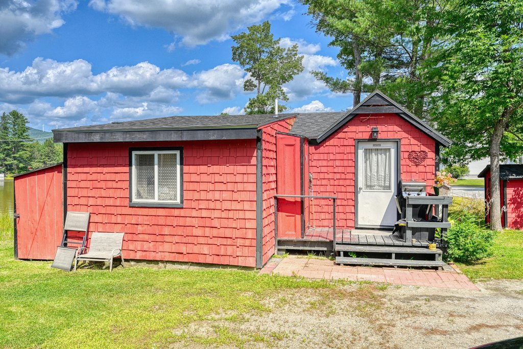 Roxbury, Maine, 04275, United States, 9 Bedrooms Bedrooms, ,5 BathroomsBathrooms,Residential,Forsale,1933988