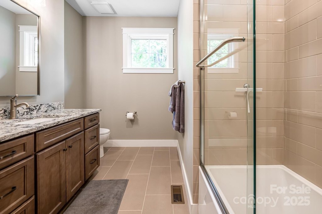 Flat Rock, North Carolina, 28731, United States, 4 Bedrooms Bedrooms, ,3.5 BathroomsBathrooms,Residential,Forsale,1886036