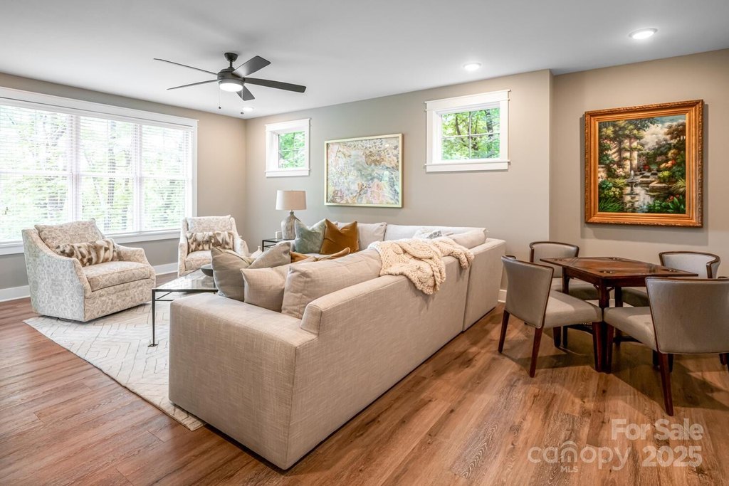 Flat Rock, North Carolina, 28731, United States, 4 Bedrooms Bedrooms, ,3.5 BathroomsBathrooms,Residential,Forsale,1886036