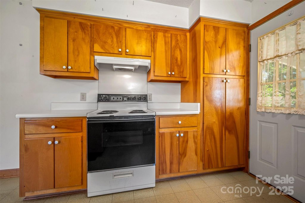 Rutherfordton, North Carolina, 28139, United States, 4 Bedrooms Bedrooms, ,2 BathroomsBathrooms,Residential,Forsale,1904900