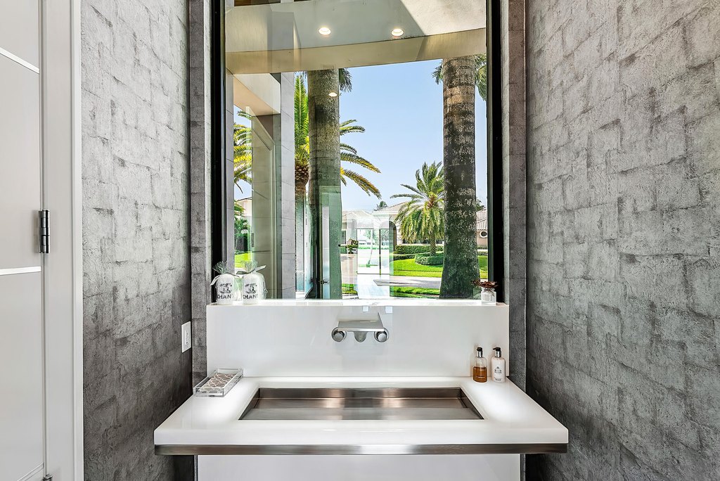 Boca Raton, Florida, 33496, United States, 6 Bedrooms Bedrooms, ,8.5 BathroomsBathrooms,Residential,Forsale,1995047