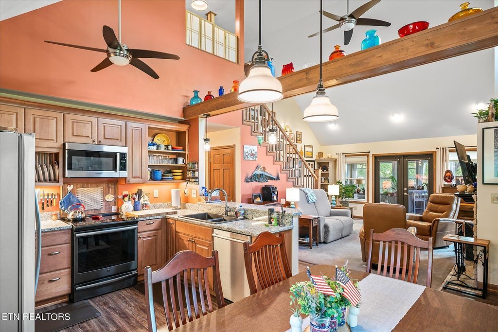 Wilder, Tennessee, 38589, United States, 2 Bedrooms Bedrooms, ,2 BathroomsBathrooms,Residential,Forsale,1929847