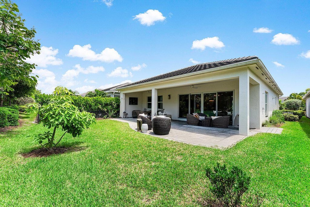 Delray Beach, Florida, 33446, United States, 2 Bedrooms Bedrooms, ,2.5 BathroomsBathrooms,Residential,Forsale,1929733