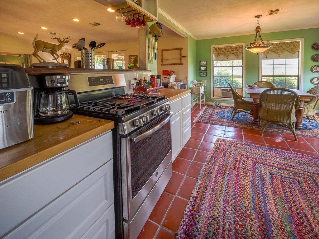 Midway, Texas, 75852, United States, ,Residential,Forsale,1936472