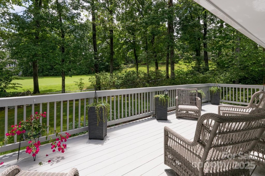 Flat Rock, North Carolina, 28731, United States, 3 Bedrooms Bedrooms, ,2 BathroomsBathrooms,Residential,Forsale,1886037