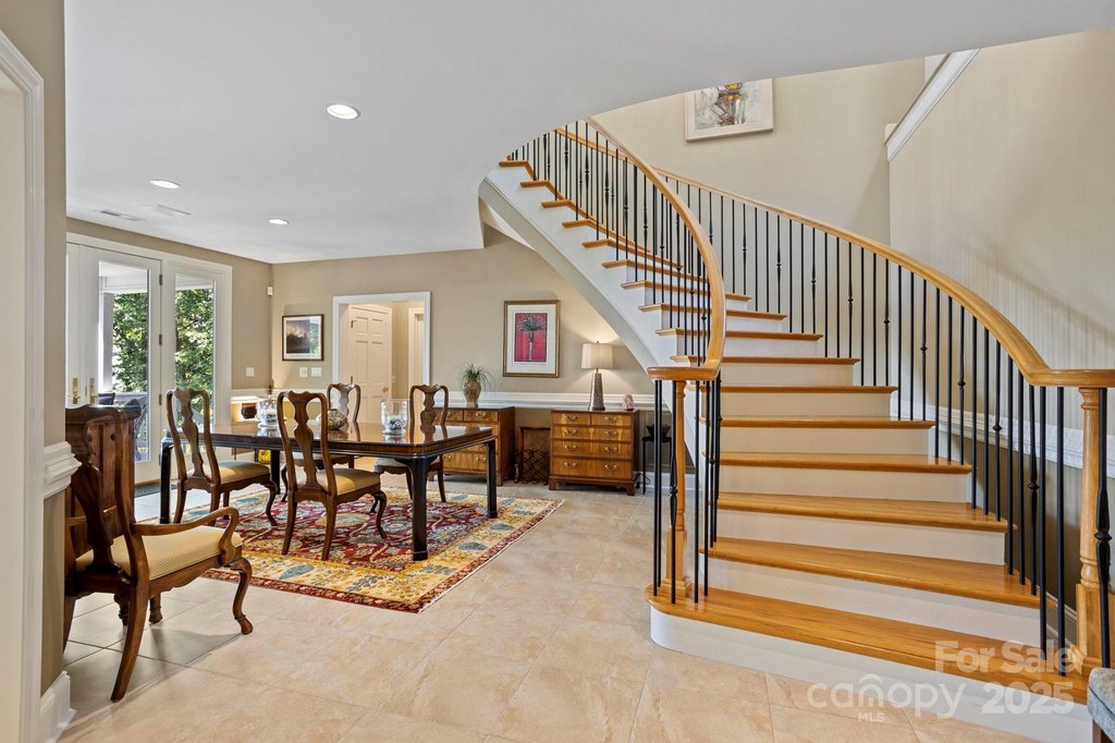 Flat Rock, North Carolina, 28731, United States, 3 Bedrooms Bedrooms, ,4.5 BathroomsBathrooms,Residential,Forsale,1904902