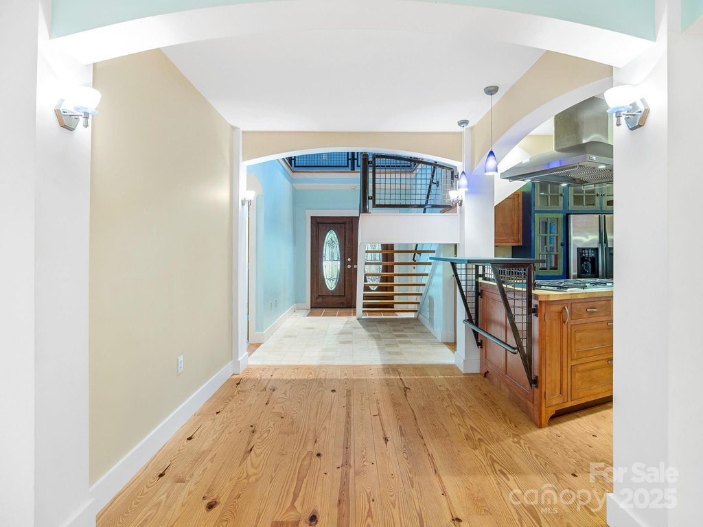 Tryon, North Carolina, 28782, United States, 3 Bedrooms Bedrooms, ,4 BathroomsBathrooms,Residential,Forsale,1904897