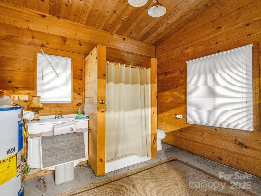 Rutherfordton, North Carolina, 28139, United States, 3 Bedrooms Bedrooms, ,2 BathroomsBathrooms,Residential,Forsale,1904901