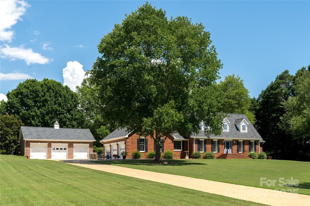 Mooresville, North Carolina, 28117, United States, 3 Bedrooms Bedrooms, ,4 BathroomsBathrooms,Residential,Forsale,1953169
