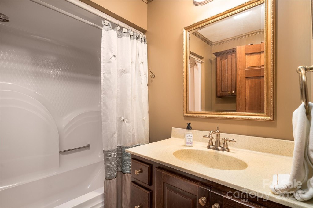 Mooresville, North Carolina, 28117, United States, 3 Bedrooms Bedrooms, ,4 BathroomsBathrooms,Residential,Forsale,1953169