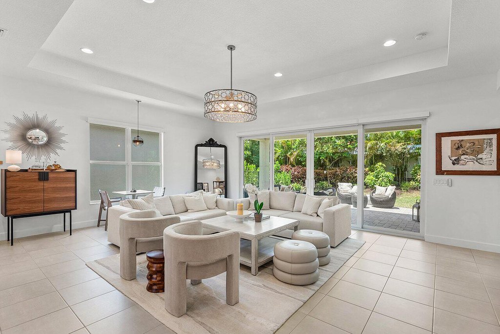 Delray Beach, Florida, 33446, United States, 2 Bedrooms Bedrooms, ,2.5 BathroomsBathrooms,Residential,Forsale,1929733