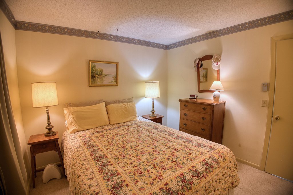 Ossipee, New Hampshire, 03814, United States, 3 Bedrooms Bedrooms, ,2.5 BathroomsBathrooms,Residential,Forsale,1941244