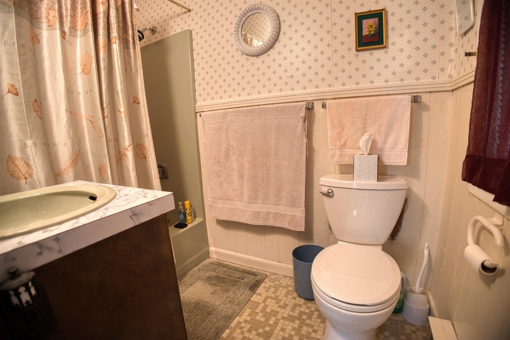 Ossipee, New Hampshire, 03814, United States, 3 Bedrooms Bedrooms, ,2.5 BathroomsBathrooms,Residential,Forsale,1941244
