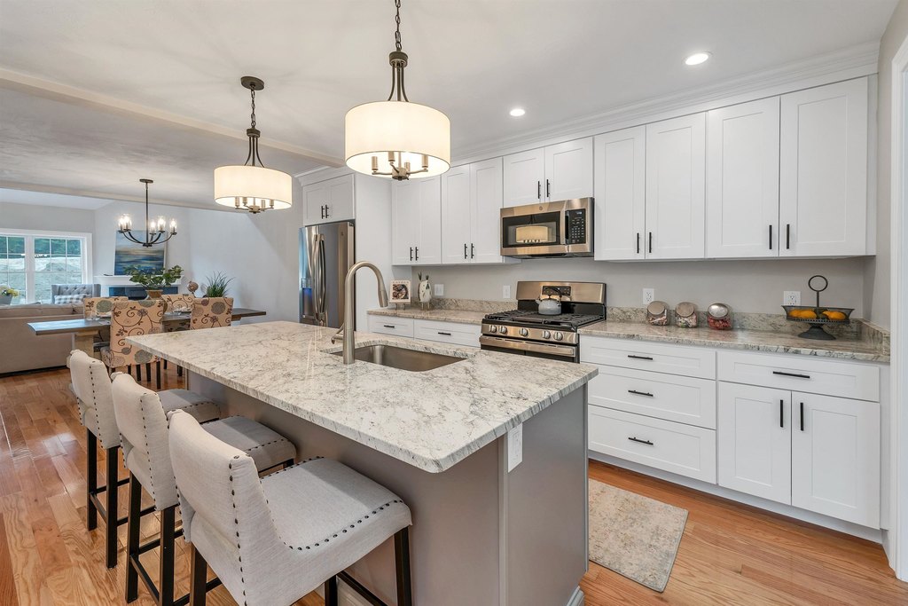 Meredith, New Hampshire, 03253, United States, 4 Bedrooms Bedrooms, ,2.5 BathroomsBathrooms,Residential,Forsale,2002408