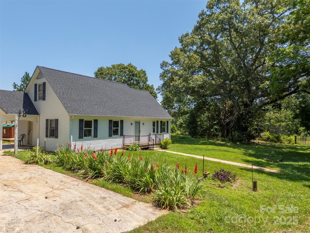 Rutherfordton, North Carolina, 28139, United States, 4 Bedrooms Bedrooms, ,2 BathroomsBathrooms,Residential,Forsale,1904900