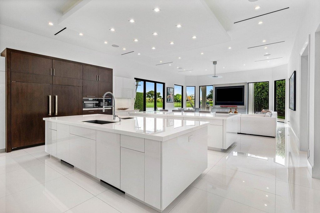 Boca Raton, Florida, 33496, United States, 6 Bedrooms Bedrooms, ,8.5 BathroomsBathrooms,Residential,Forsale,1995047