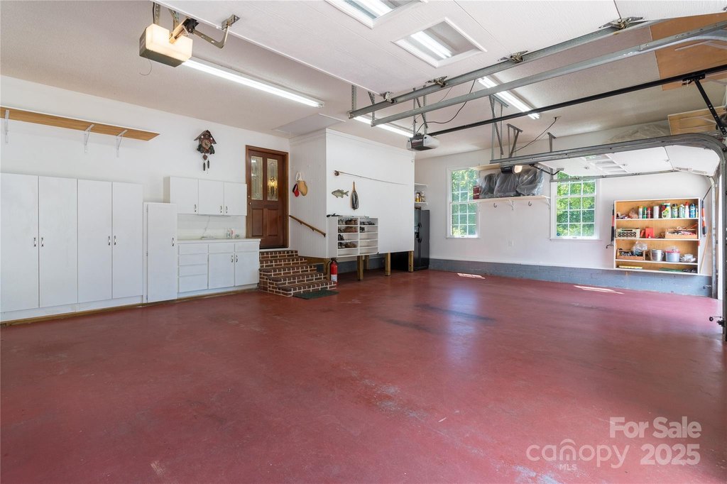 Mooresville, North Carolina, 28117, United States, 3 Bedrooms Bedrooms, ,4 BathroomsBathrooms,Residential,Forsale,1953169