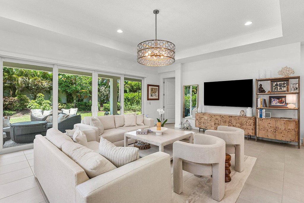 Delray Beach, Florida, 33446, United States, 2 Bedrooms Bedrooms, ,2.5 BathroomsBathrooms,Residential,Forsale,1929733