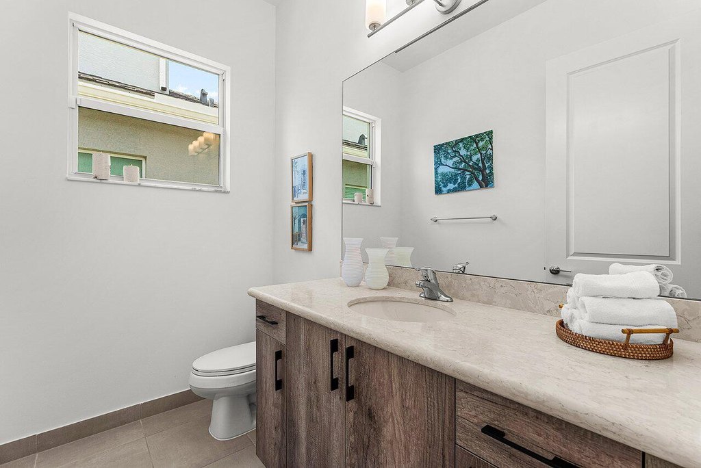 Delray Beach, Florida, 33446, United States, 2 Bedrooms Bedrooms, ,2.5 BathroomsBathrooms,Residential,Forsale,1929733