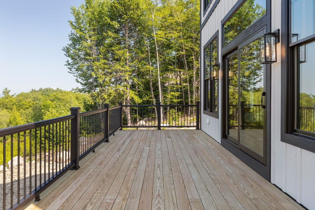 Ossipee, New Hampshire, 03814, United States, 4 Bedrooms Bedrooms, ,2.5 BathroomsBathrooms,Residential,Forsale,1952903