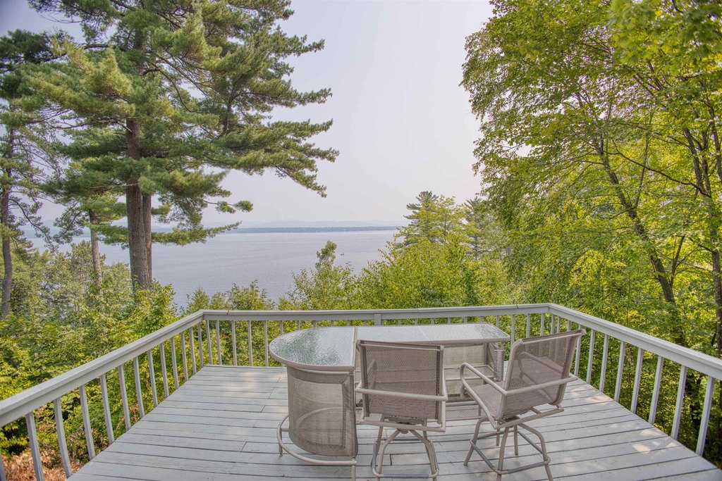 Ossipee, New Hampshire, 03814, United States, 3 Bedrooms Bedrooms, ,2.5 BathroomsBathrooms,Residential,Forsale,1941244