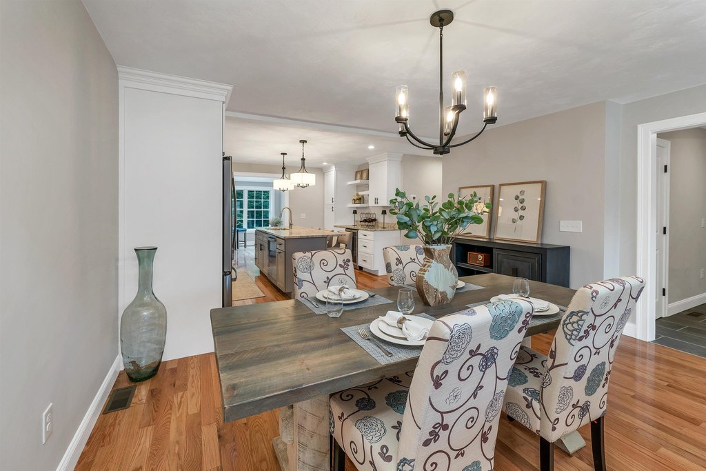 Meredith, New Hampshire, 03253, United States, 4 Bedrooms Bedrooms, ,2.5 BathroomsBathrooms,Residential,Forsale,2002408