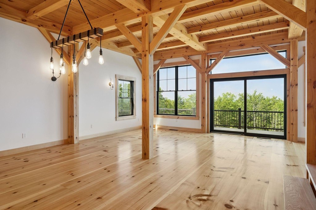 Ossipee, New Hampshire, 03814, United States, 4 Bedrooms Bedrooms, ,2.5 BathroomsBathrooms,Residential,Forsale,1952903