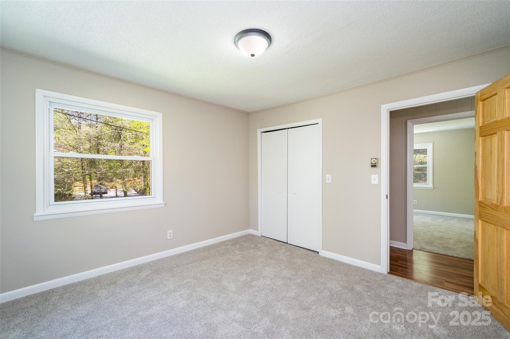 Hendersonville, North Carolina, 28739, United States, 4 Bedrooms Bedrooms, ,2.5 BathroomsBathrooms,Residential,Forsale,1960266