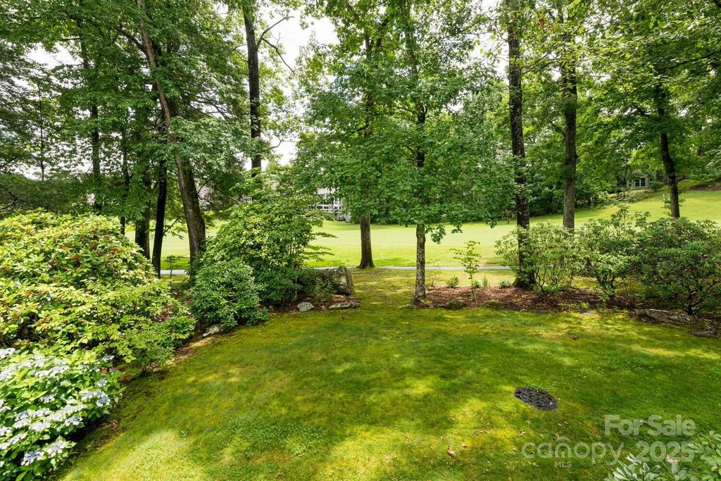 Flat Rock, North Carolina, 28731, United States, 3 Bedrooms Bedrooms, ,2 BathroomsBathrooms,Residential,Forsale,1886037