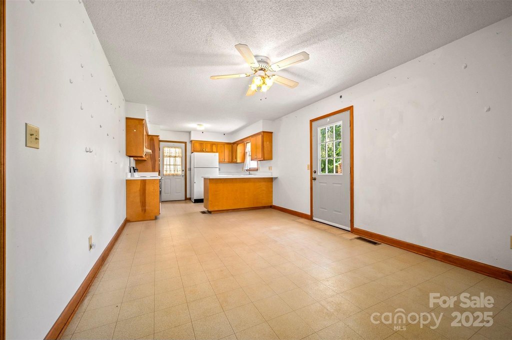 Rutherfordton, North Carolina, 28139, United States, 4 Bedrooms Bedrooms, ,2 BathroomsBathrooms,Residential,Forsale,1904900