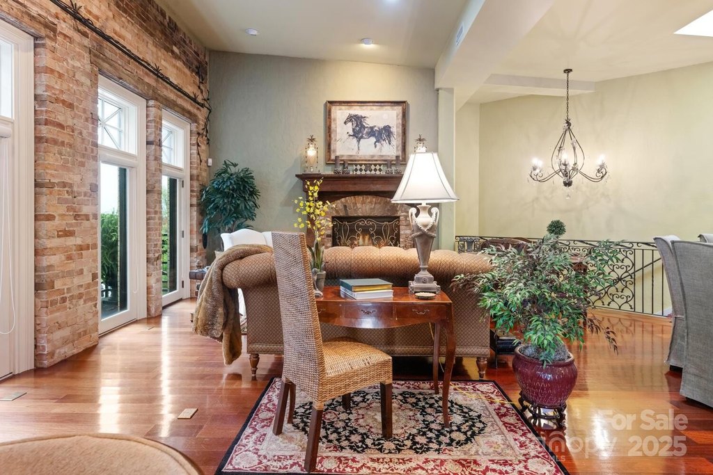 Hendersonville, North Carolina, 28792, United States, 4 Bedrooms Bedrooms, ,4.5 BathroomsBathrooms,Residential,Forsale,1904903