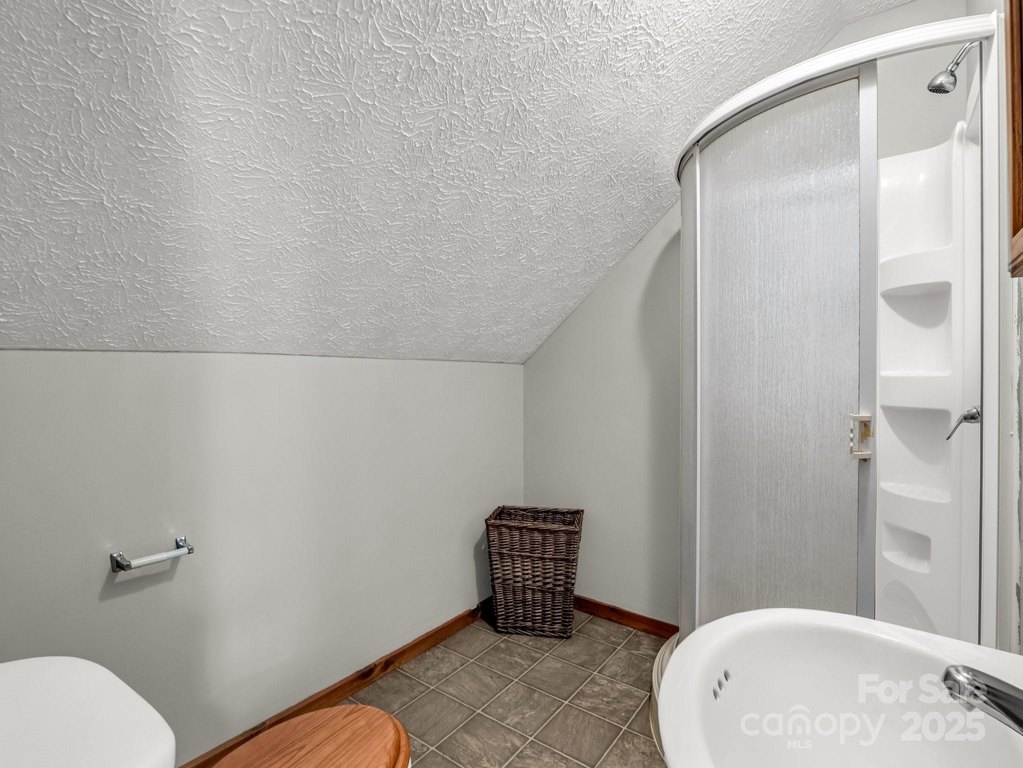 Rutherfordton, North Carolina, 28139, United States, 3 Bedrooms Bedrooms, ,2 BathroomsBathrooms,Residential,Forsale,1904901