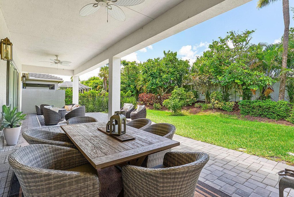 Delray Beach, Florida, 33446, United States, 2 Bedrooms Bedrooms, ,2.5 BathroomsBathrooms,Residential,Forsale,1929733