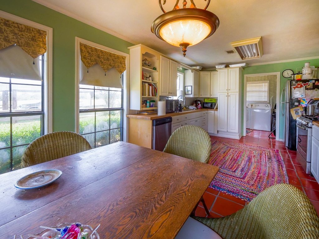 Midway, Texas, 75852, United States, ,Residential,Forsale,1936472