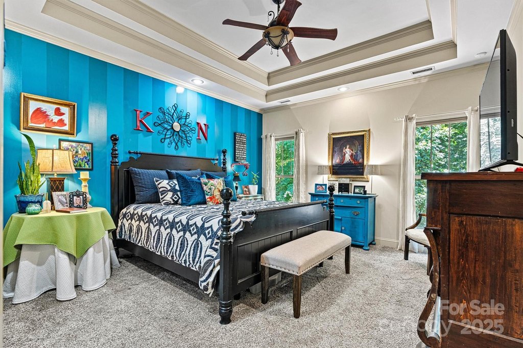 Hickory, North Carolina, 28601, United States, 4 Bedrooms Bedrooms, ,2.5 BathroomsBathrooms,Residential,Forsale,2007671