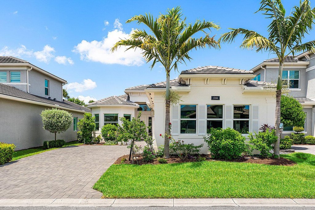 Delray Beach, Florida, 33446, United States, 2 Bedrooms Bedrooms, ,2.5 BathroomsBathrooms,Residential,Forsale,1929733