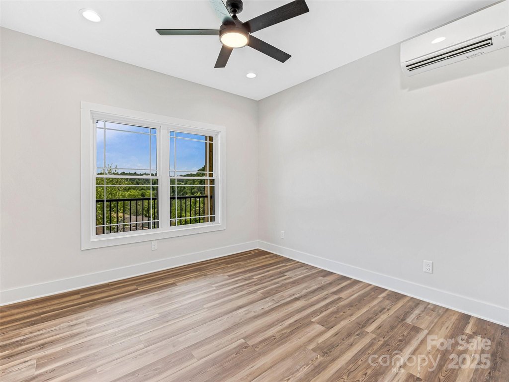 Mars Hill, North Carolina, 28754, United States, 3 Bedrooms Bedrooms, ,3 BathroomsBathrooms,Residential,Forsale,1907847