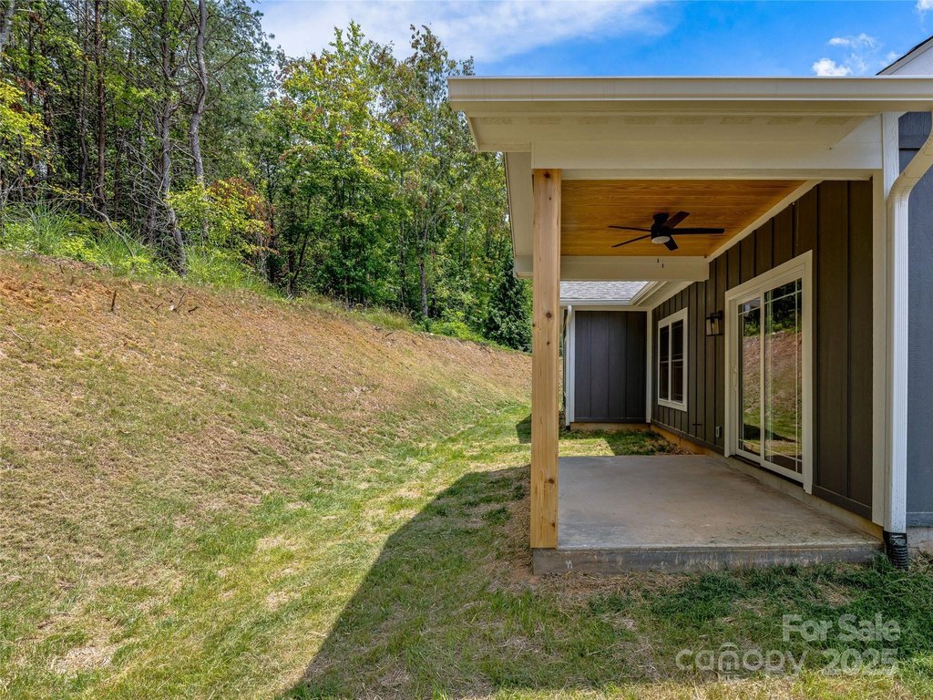 Mars Hill, North Carolina, 28754, United States, 3 Bedrooms Bedrooms, ,3 BathroomsBathrooms,Residential,Forsale,1907847