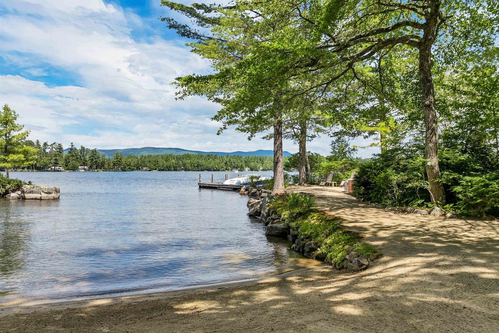 Moultonborough, New Hampshire, 03254, United States, 3 Bedrooms Bedrooms, ,3 BathroomsBathrooms,Residential,Forsale,1941224
