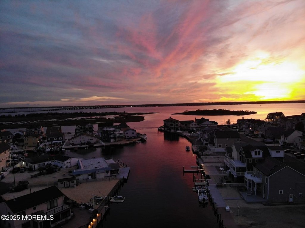 Ortley Beach, New Jersey, 08751, United States, 5 Bedrooms Bedrooms, ,4 BathroomsBathrooms,Residential,Forsale,1922720