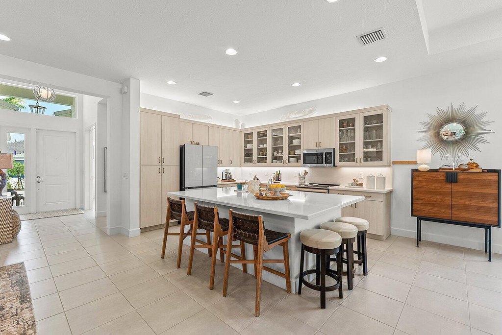 Delray Beach, Florida, 33446, United States, 2 Bedrooms Bedrooms, ,2.5 BathroomsBathrooms,Residential,Forsale,1929733