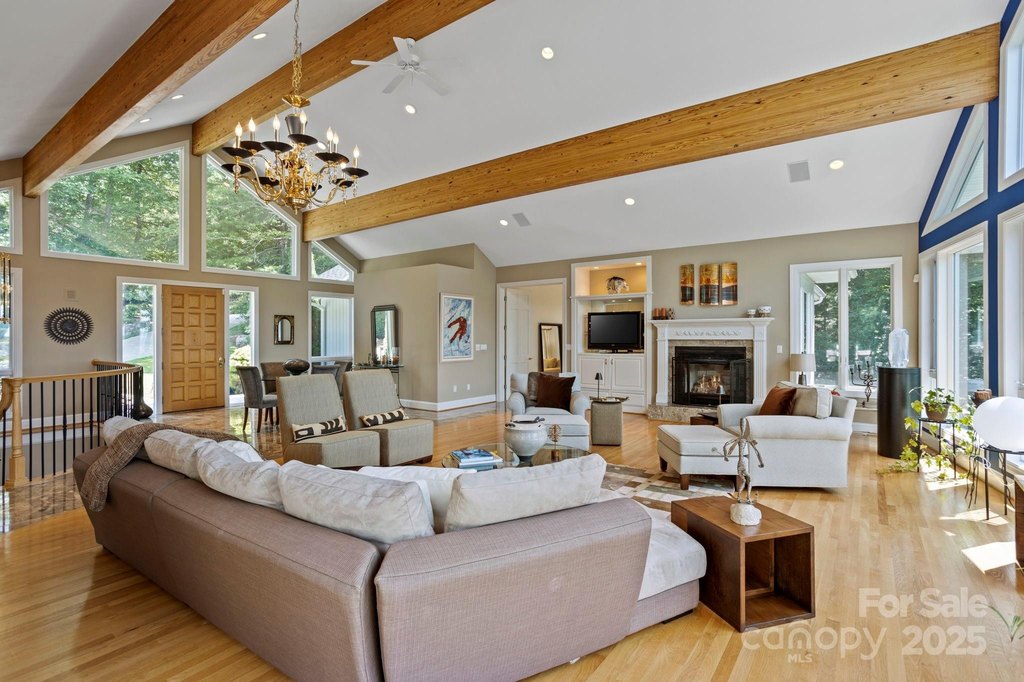 Flat Rock, North Carolina, 28731, United States, 3 Bedrooms Bedrooms, ,4.5 BathroomsBathrooms,Residential,Forsale,1904902