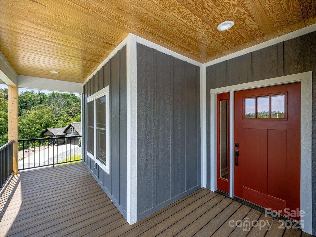 Mars Hill, North Carolina, 28754, United States, 3 Bedrooms Bedrooms, ,3 BathroomsBathrooms,Residential,Forsale,1907847