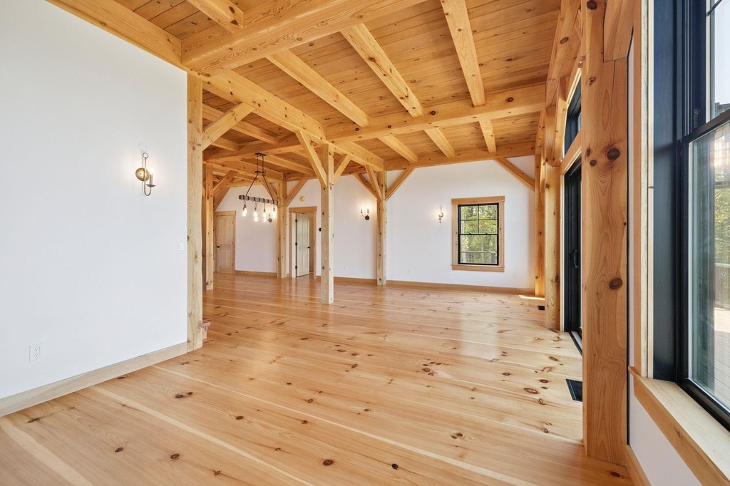 Ossipee, New Hampshire, 03814, United States, 4 Bedrooms Bedrooms, ,2.5 BathroomsBathrooms,Residential,Forsale,1952903