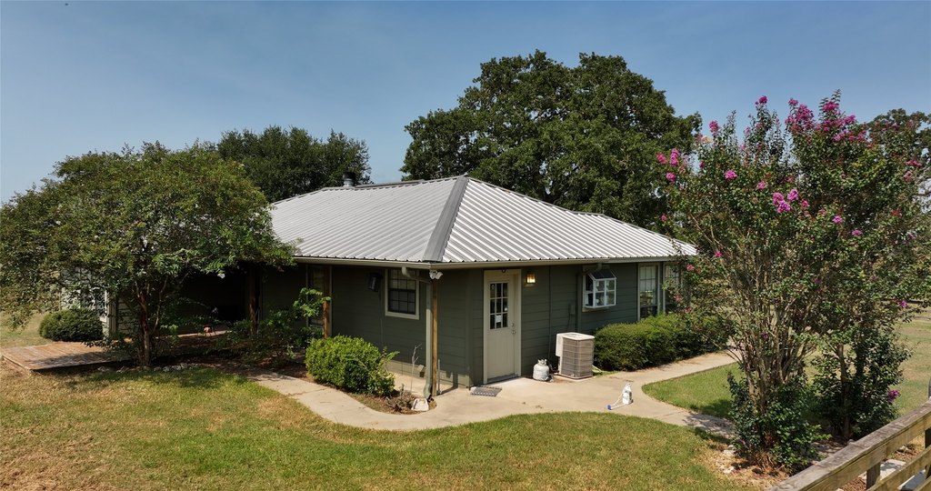 Midway, Texas, 75852, United States, ,Residential,Forsale,1936472