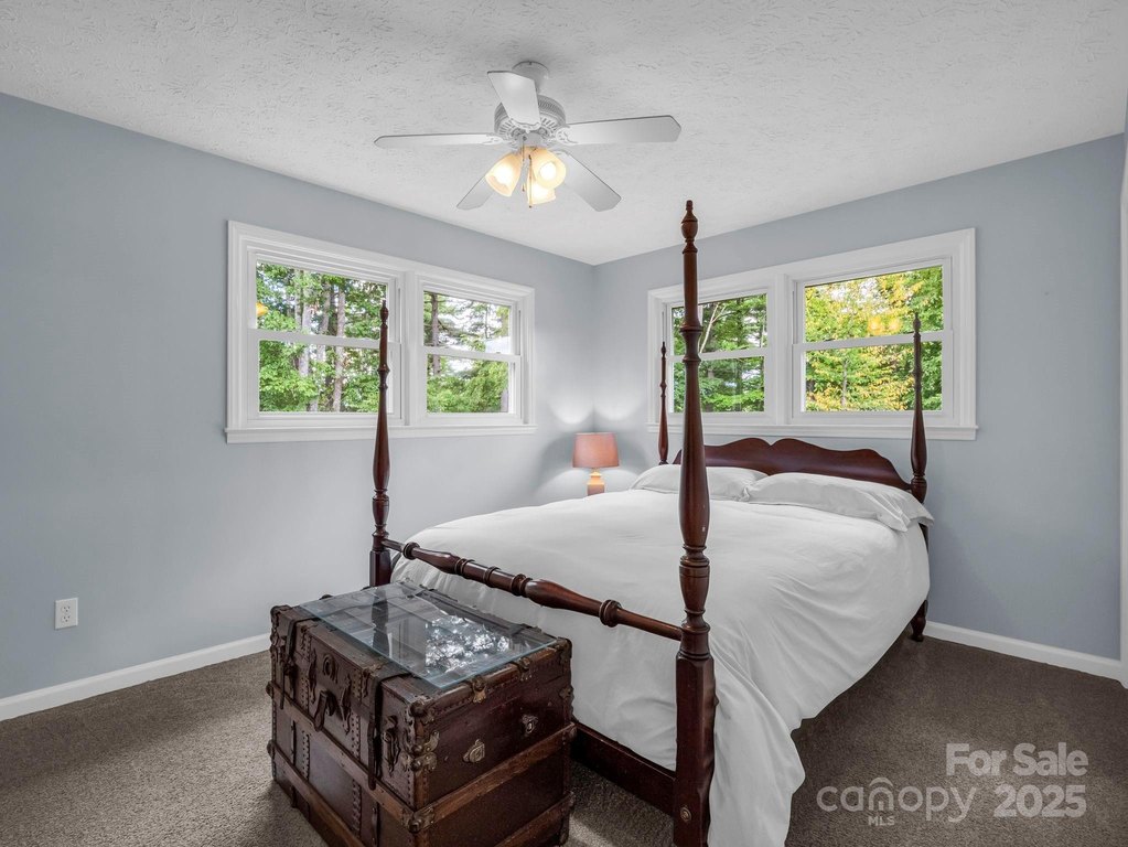 Saluda, North Carolina, 28773, United States, 4 Bedrooms Bedrooms, ,2 BathroomsBathrooms,Residential,Forsale,1960269