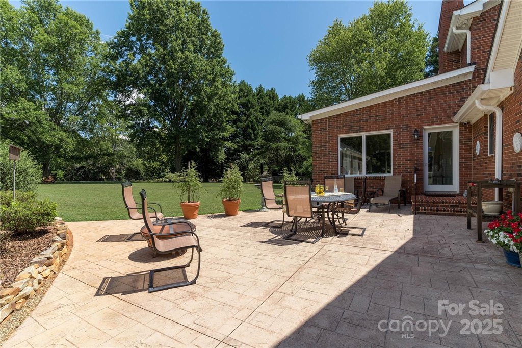 Mooresville, North Carolina, 28117, United States, 3 Bedrooms Bedrooms, ,4 BathroomsBathrooms,Residential,Forsale,1953169