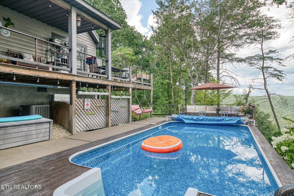 Wilder, Tennessee, 38589, United States, 2 Bedrooms Bedrooms, ,2 BathroomsBathrooms,Residential,Forsale,1929847