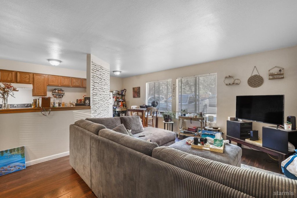 South Lake Tahoe, California, 96150, United States, ,Residential,Forsale,1920149